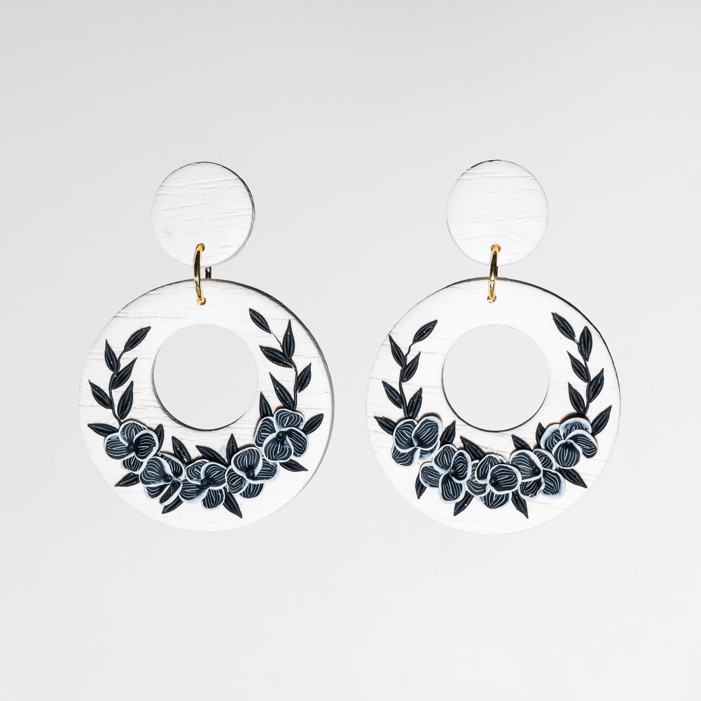 Delores Dangles