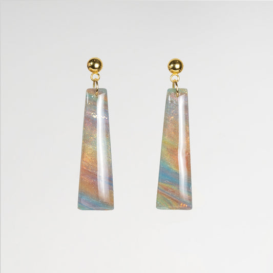 Omaira in Iridescent