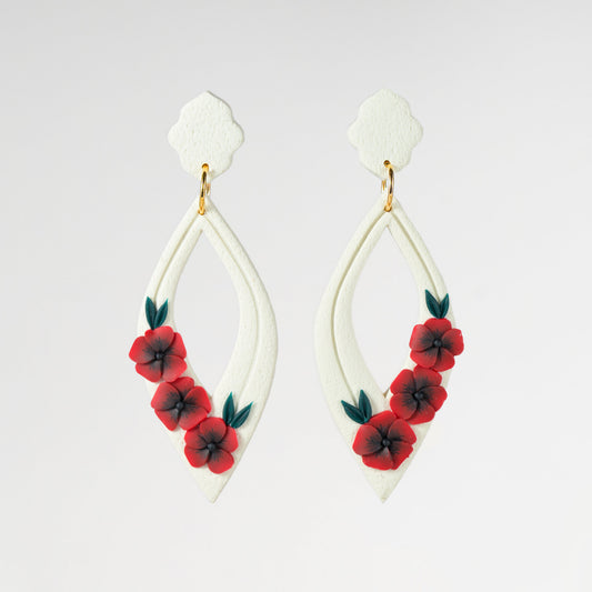 Poppy White